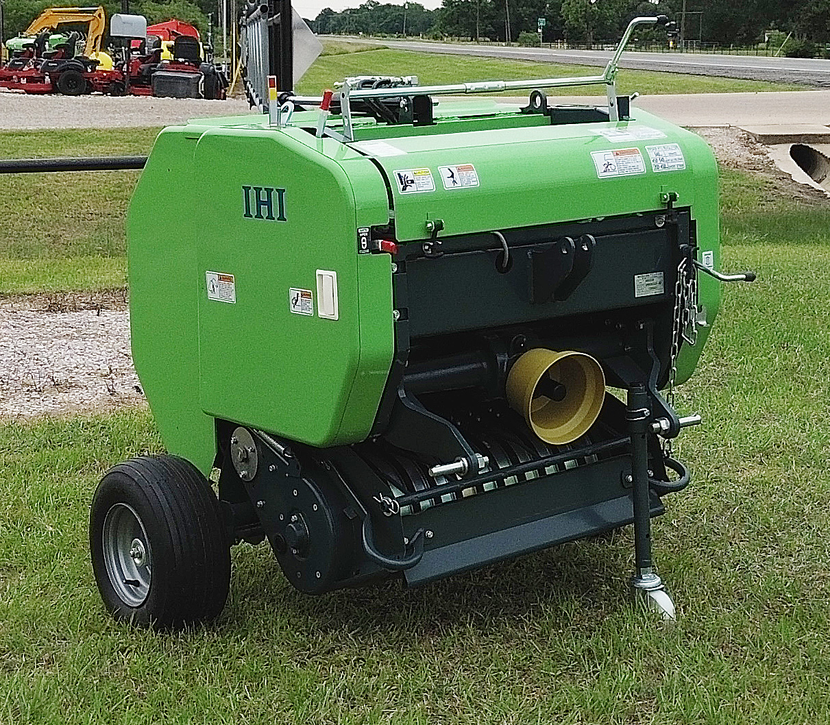 IHI MRB855 Net Round Mini Baler IHI MRB855 Net Round Mini Baler